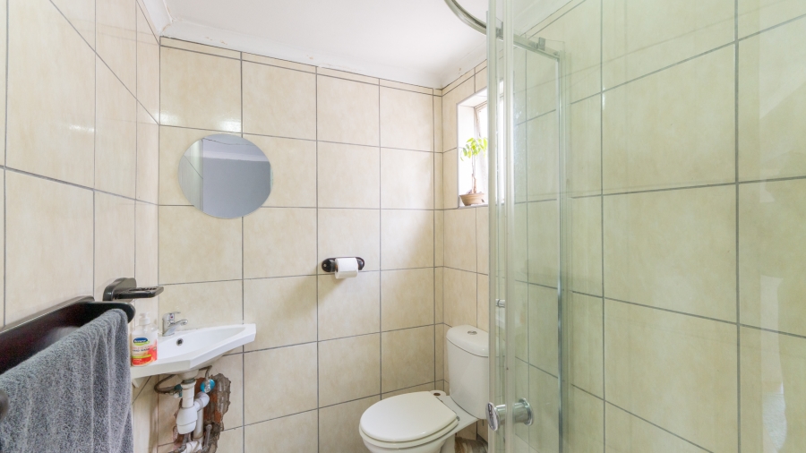 4 Bedroom Property for Sale in Loevenstein Western Cape